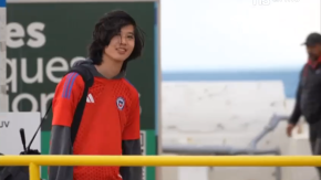 Vistiendo una camiseta de la Selección: Influencer y piloto Ethan Guo dejó la Antártica, llegó a Punta Arenas e inició trámites para salir de Chile Vistiendo una camiseta de la Selección: Influencer y piloto Ethan Guo dejó la Antártica, llegó a Punta Arenas e inició trámites para salir de Chile