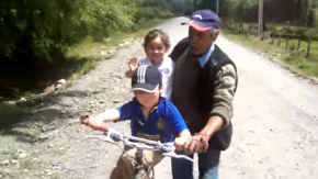 Fallece Sergio Areyuna, protagonista del viral “Mira pa’ adelante po awe... Cristian” Fallece Sergio Areyuna, protagonista del viral “Mira pa’ adelante po awe... Cristian”