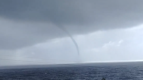 VIDEOS | Armada confirmó paso de tromba marina por costa de la región de Los Ríos