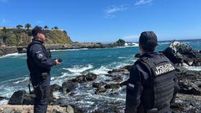 Se había lanzado al mar, en zona rocosa y con alerta de marejadas: Todo sobre la búsqueda de adolescente perdido en playa de Valparaíso”