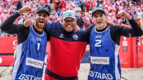 "Me agarró la mano y me la apretó fuerte": El desgarrador relato de la muerte del coach del Voley Playa en el Aeropuerto de Santiago