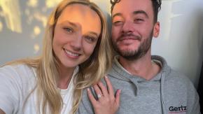Impacto en Australia: influencer murió tras dar a luz en su casa por una “complicación extremadamente rara”
