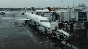 Impactante momento en Nueva York: Dos aviones chocaron en aeropuerto Impactante momento en Nueva York: Dos aviones chocaron en aeropuerto
