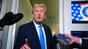 Donald Trump anuncia aumento del 10% de aranceles a Canadá