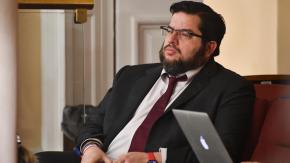 Quién es Cristián Valenzuela, el asesor de Kast que generó polémica con su columna "Parásitos" Quién es Cristián Valenzuela, el asesor de Kast que generó polémica con su columna "Parásitos"