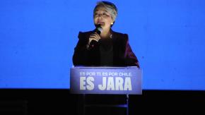 Jara explicó controversia por canto contra Carabineros: "Cuando uno está acá (en el escenario) no entiende mucho" Jara explicó controversia por canto contra Carabineros: "Cuando uno está acá (en el escenario) no entiende mucho"
