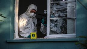 Hombre habría llamado a sus hijos para "pedir perdón" antes de matar a su mamá: lo que se sabe del femicidio en Santiago Hombre habría llamado a sus hijos para "pedir perdón" antes de matar a su mamá: lo que se sabe del femicidio en Santiago