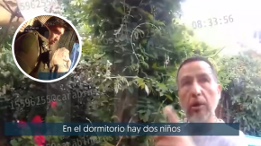 "Yo los encontré así": el diálogo de Jorge Ugalde con Carabineros al llegar a su casa en La Reina tras el triple crimen "Yo los encontré así": el diálogo de Jorge Ugalde con Carabineros al llegar a su casa en La Reina tras el triple crimen