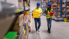 Buscan 400 personas para trabajar en el Black Friday: estos son los sueldos y así puedes postular