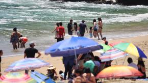 Cuenta regresiva para el verano: Revisa el día y hora exacta del inicio de la temporada estival 2025 en Chile