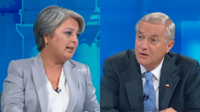 "Admite que te equivocaste": Jara emplaza a Kast por confusa advertencia que republicano envió a Maduro