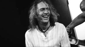 Muere Robe Iniesta, ícono del rock español y fundador de Extremoduro, a los 63 años