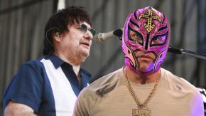 La asombrosa historia que une a Álvaro Henríquez con la leyenda Rey Mysterio