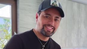 ¿Se operó el rostro? Daniel Valenzuela dejó en shock a todos por su "extraño" aspecto en foto familiar