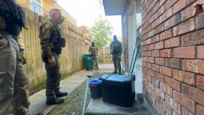 Agentes migratorios abandonan Mineápolis