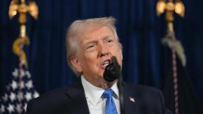 Trump afirma que EEUU podría controlar Venezuela durante años