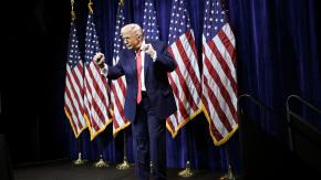 Trump asegura que las nuevas autoridades de Venezuela entregarán entre 30 y 50 millones de barriles de petróleo a EE.UU.