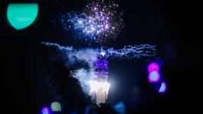 El imprevisto que habría obligado a reducir duración del show pirotécnico en la Torre Entel