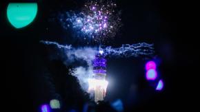 El imprevisto que obligó a reducir la duración del show pirotécnico en la torre Entel