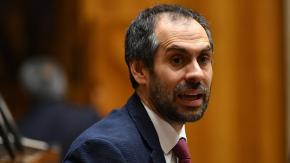 Grau y bajo crecimiento del Imacec en noviembre: “Se debe a que la base de comparación del año pasado es más exigente”