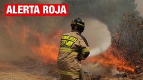 No fueron piedras, fueron disparos: Bomberos aseguran haber sido víctimas de graves ataques mientras combatían incendios