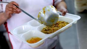 Más de 15 mil manipuladoras de Junaeb se quedaron sin sueldo en Año Nuevo