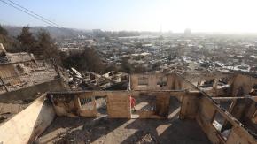 "Estamos empatizando con la gente": Reos ayudan a limpiar escombros tras incendios en Punta de Parra