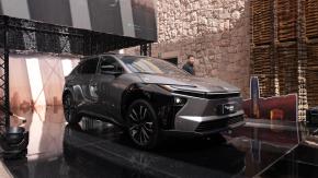 Toyota Chile marca un hito y lanza el bZ4X, su primer SUV 100% eléctrico en el país