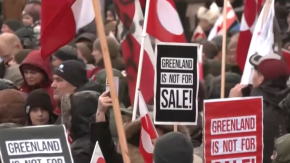 Trump insiste y presiona con aranceles a Europa para quedarse con Groenlandia