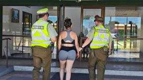 Con una menor de edad y sin licencia: detienen a conductora que circulaba a 178 km/h en Autopista del Itata