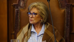 Exministra de la Corte Suprema habría simulado robo para no entregar su celular en investigación por tráfico de influencias Exministra de la Corte Suprema habría simulado robo para no entregar su celular en investigación por tráfico de influencias