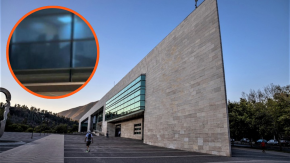 Funcionario despedido por tener relaciones en Municipalidad de Vitacura pide compensación de $200 millones 