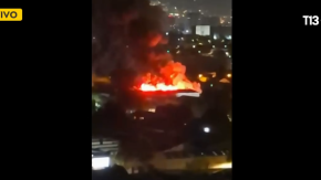 Incendio estructural consume cité en Santiago: Habrían casas aledañas afectadas
