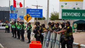 Espera de hasta 4 horas y desmayos: el caos que generó implementación de control biométrico en paso fronterizo en Tacna