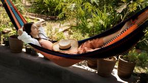 ¿Vas a salir de vacaciones? Psicóloga entrega estas 8 claves para lograr efectivamente una desconexión real del trabajo