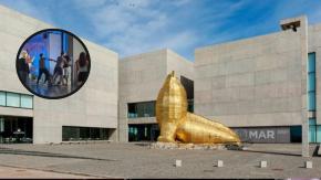 VIDEO | Hombre se encontró con su expareja en un museo de Argentina y todo terminó a los golpes