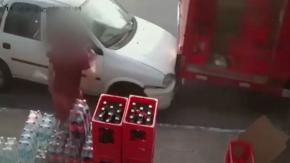 Intentó robar camión y terminó chocando 4 autos a cuadras de La Moneda