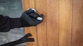 Haz esto para mantener tu casa segura durante las vacaciones y evitar que sufra algún robo mientras estás de viaje