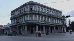 Cuba restablece la red eléctrica en la isla tras su último apagón