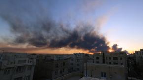 EE.UU. e Israel atacan edificio del organismo encargado de elegir al nuevo líder de Irán