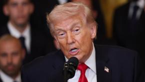 Donald Trump advierte que "Cuba va a caer dentro de poco" y agrega: "Tienen muchísimas ganas de alcanzar un acuerdo"