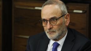 Gobernador Saffirio cuestiona retiro de decreto para descontaminar Lago Villarrica y anuncia que GORE financiará el plan