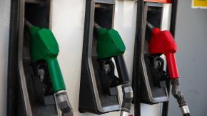 Experto analiza mitos y verdades para ahorrar bencina