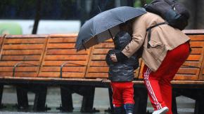 Anuncian suspensión de clases en comunas de la región del Maule por sistema frontal