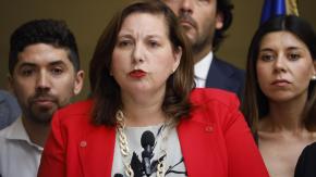 PS expresa su "categórico e indignado rechazo" al retiro del apoyo del gobierno a candidatura de Bachelet: acusa "mezquindad política" PS expresa su "categórico e indignado rechazo" al retiro del apoyo del gobierno a candidatura de Bachelet: acusa "mezquindad política"