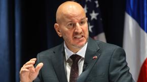 Comisión de Obras Públicas de la Cámara solicitará a Cancillería la retirada de embajador de EE.UU: "Es de la CIA"