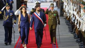 VIDEO | Así fueron los últimos honores de la guardia de palacio al Presidente Gabriel Boric