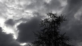 Emiten avisos por "nubes convectivas con características tornádicas" en tres regiones: Las zonas que podrían ser afectadas