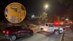 Persecución en Peñalolén termina con dos detenidos por porte de arma y elementos para cometer delitos 