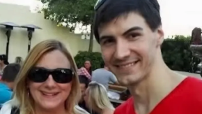 Hombre es acusado de convivir días con el cadáver de su madre: su respuesta sorprendió a la policía